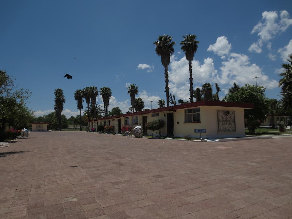 Hotel Las Palmas Midway Inn Matehuala Exterior foto